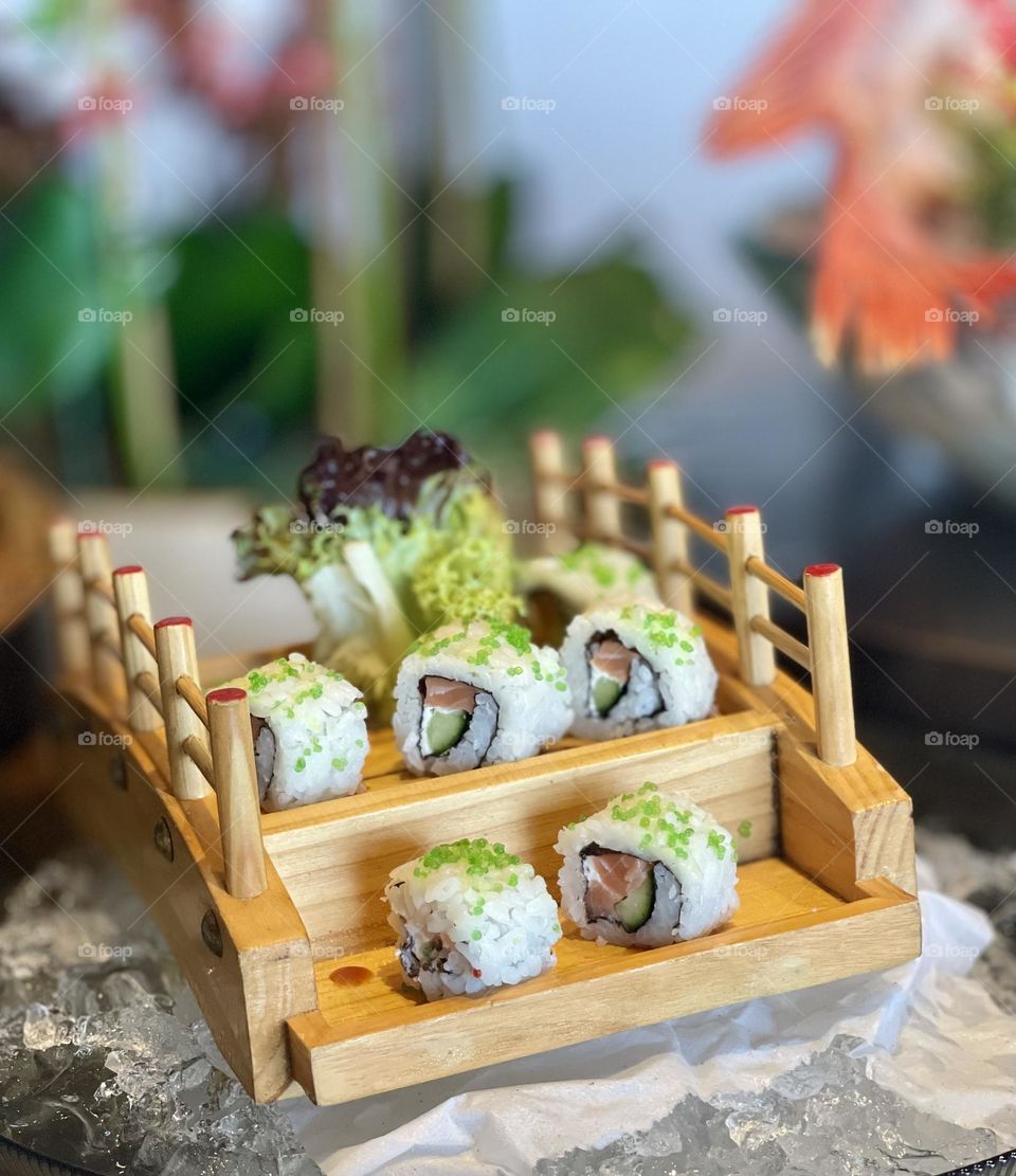 The Sushi bridge over the ice stream 