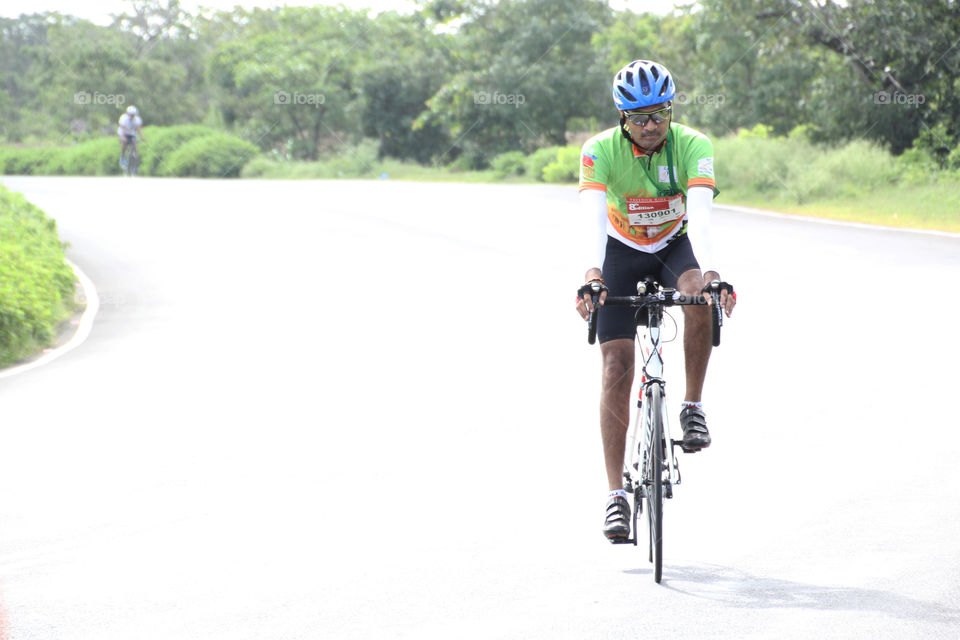 cycle race, men cycling