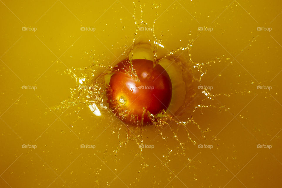 Tomato on oil
