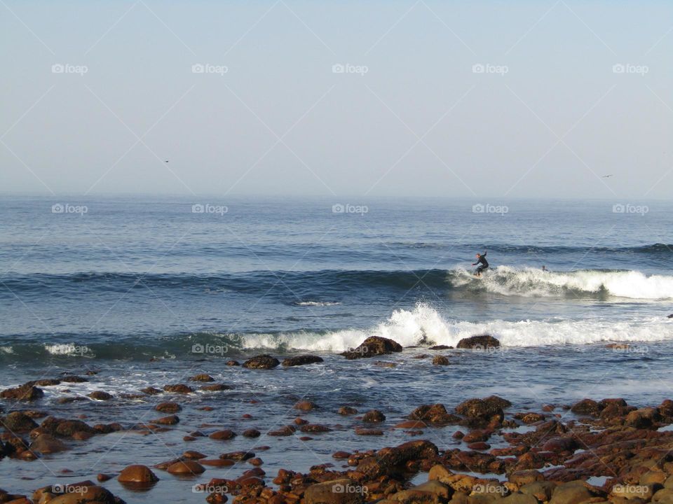 Surfing 🏄🏼‍♂️