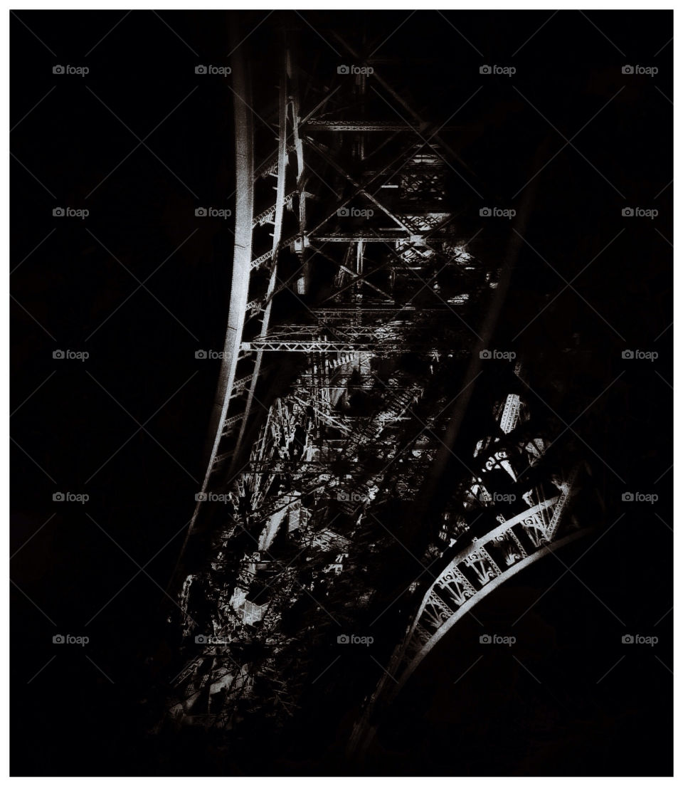 tower eiffel under by trist9