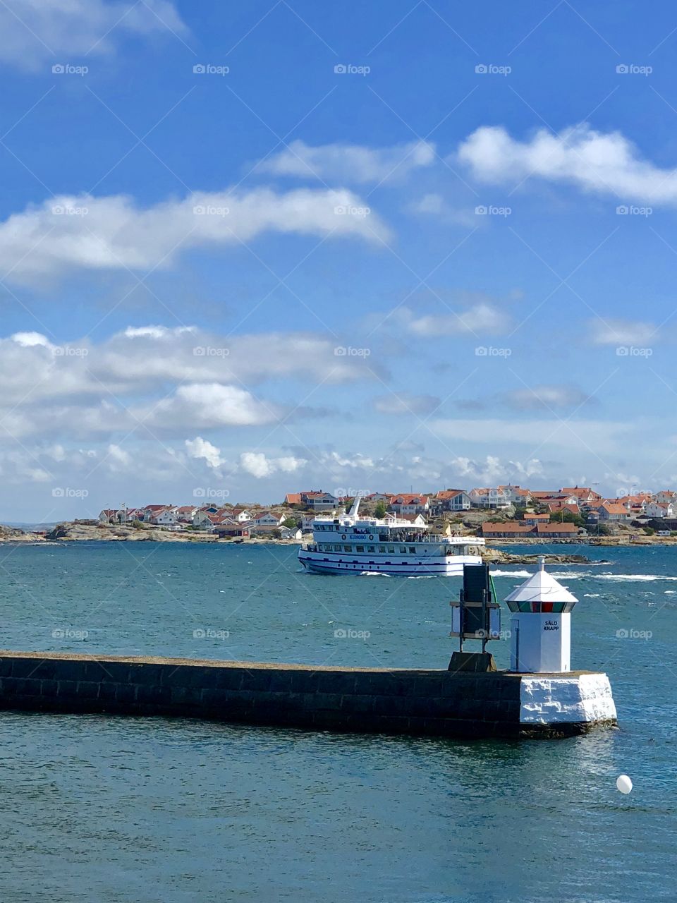 Passenger boat 