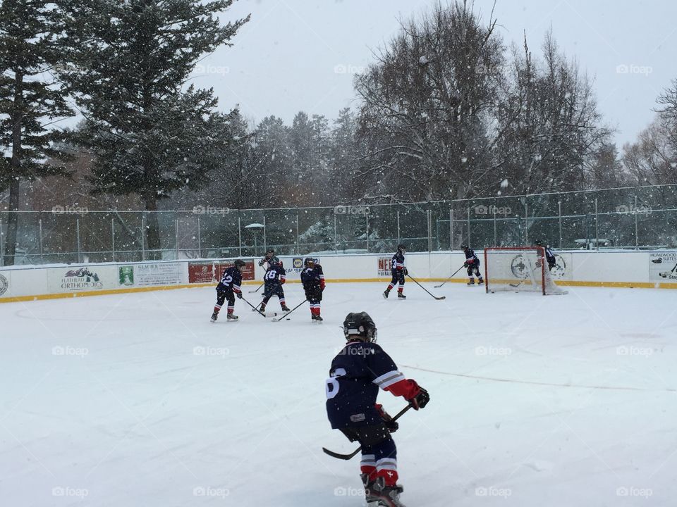 Outdoor Hockey in Montana 