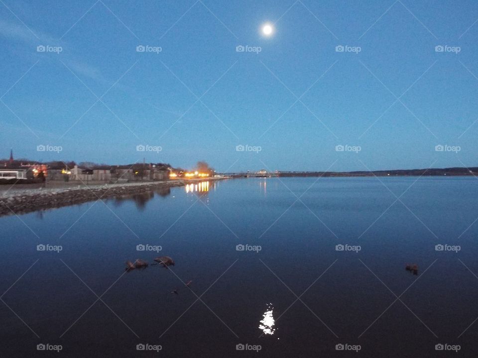 Moon light over the Mississippi River