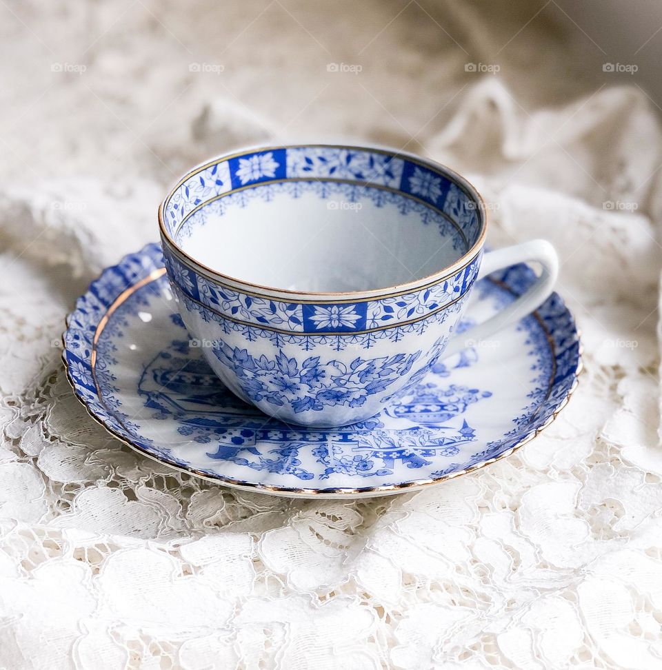 Antique china set in blue color