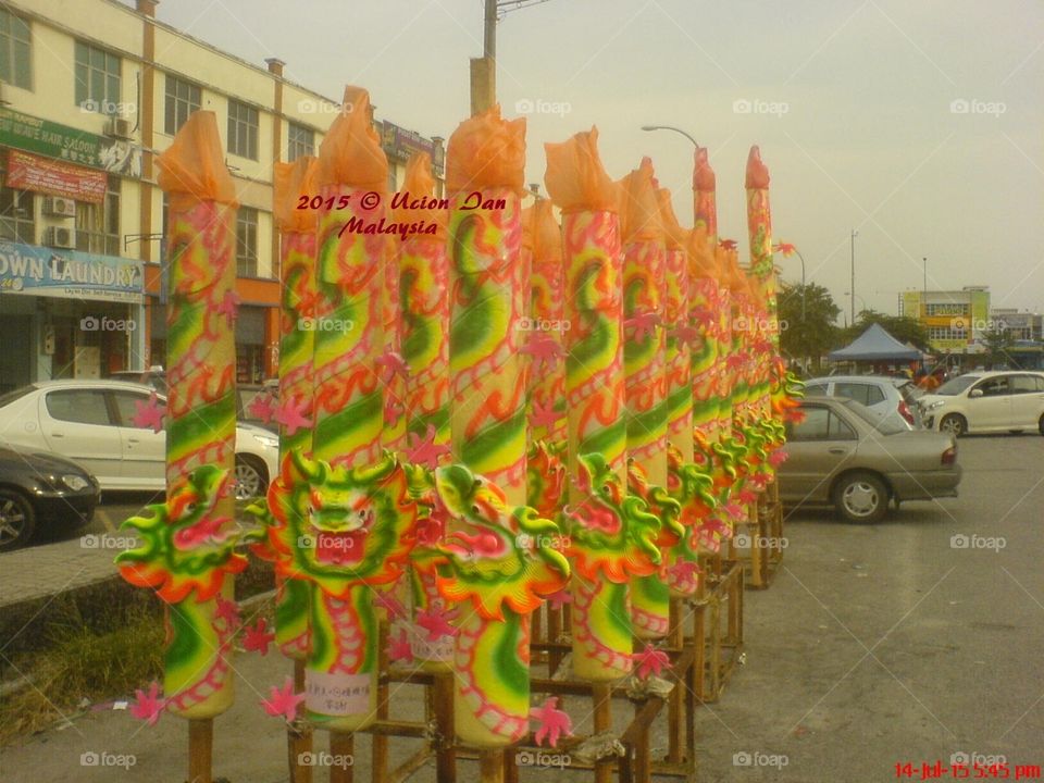 Chinese Festival-Malaysia. People will pray for Chinese Festival in Malaysia. 
神诞的节日, 这些都是庙里拜拜时拿来烧的香子。