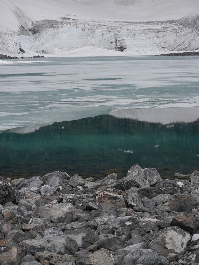 Ice stone water