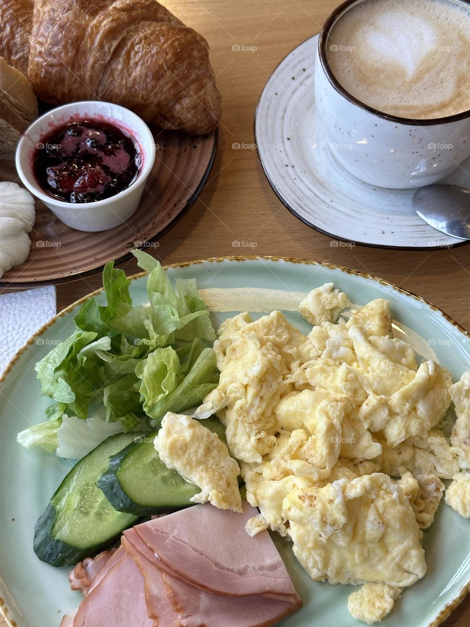mobile photo of food, breakfast and coffee