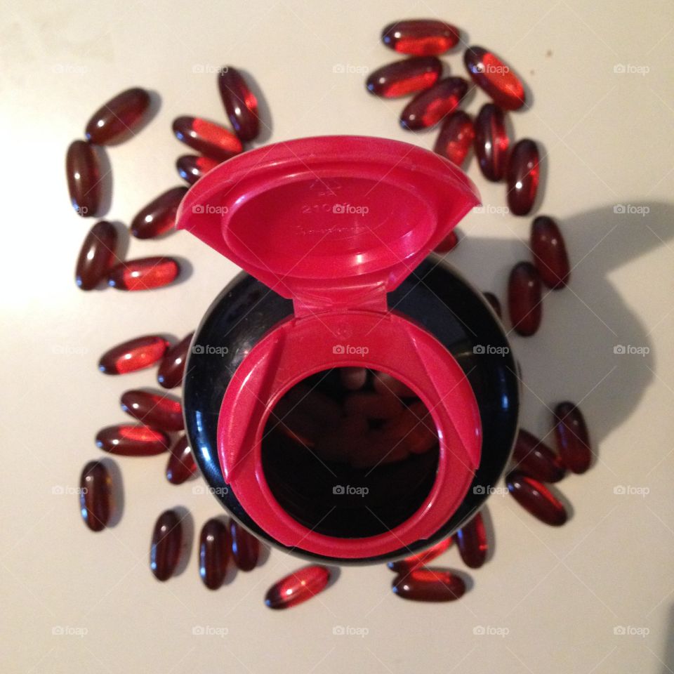 My Red Capsules

Published by:
HappyBrownMonkey 