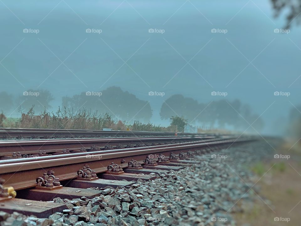 Bahnstrecke im Herbst 