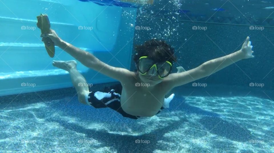 Underwater Play