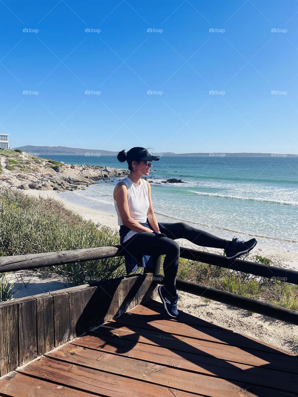 Where thoughts ponder, a world awaits! 