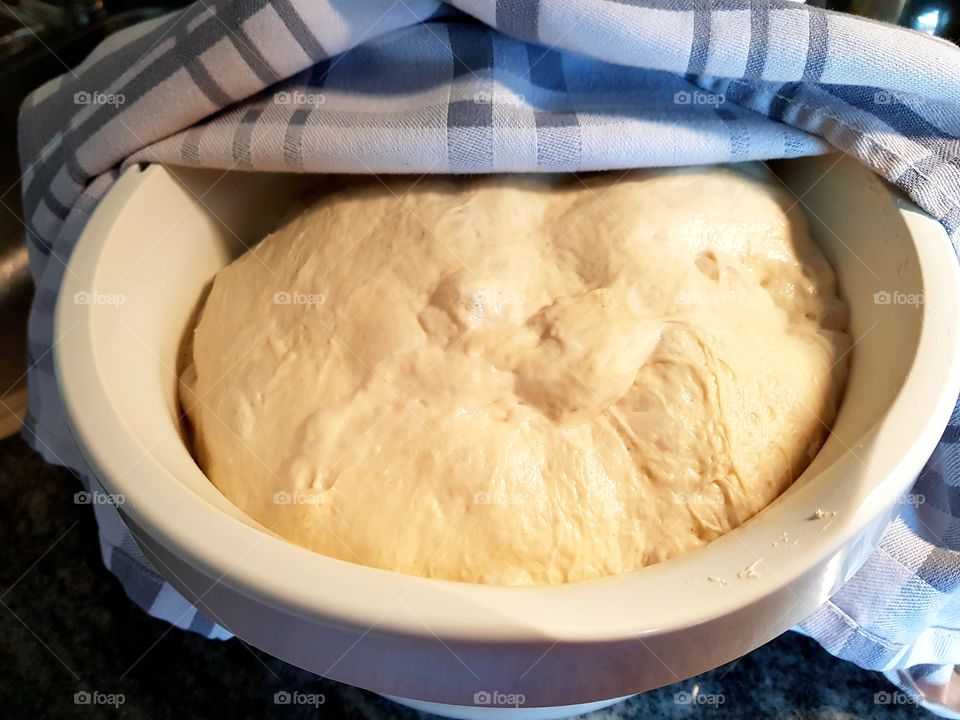 Homemade dough for baguettes