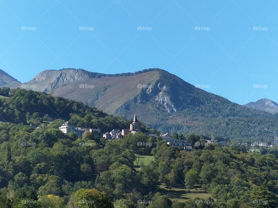 village pyrenees