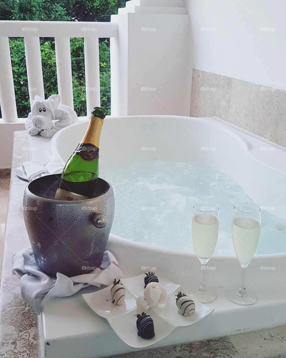 chamoagne on ice with spa bath hotel resort luxury