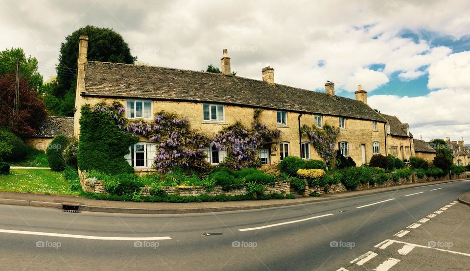 Village . Cotswolds 