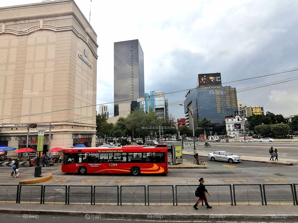 Metrobus, CDMX. Cinemex.