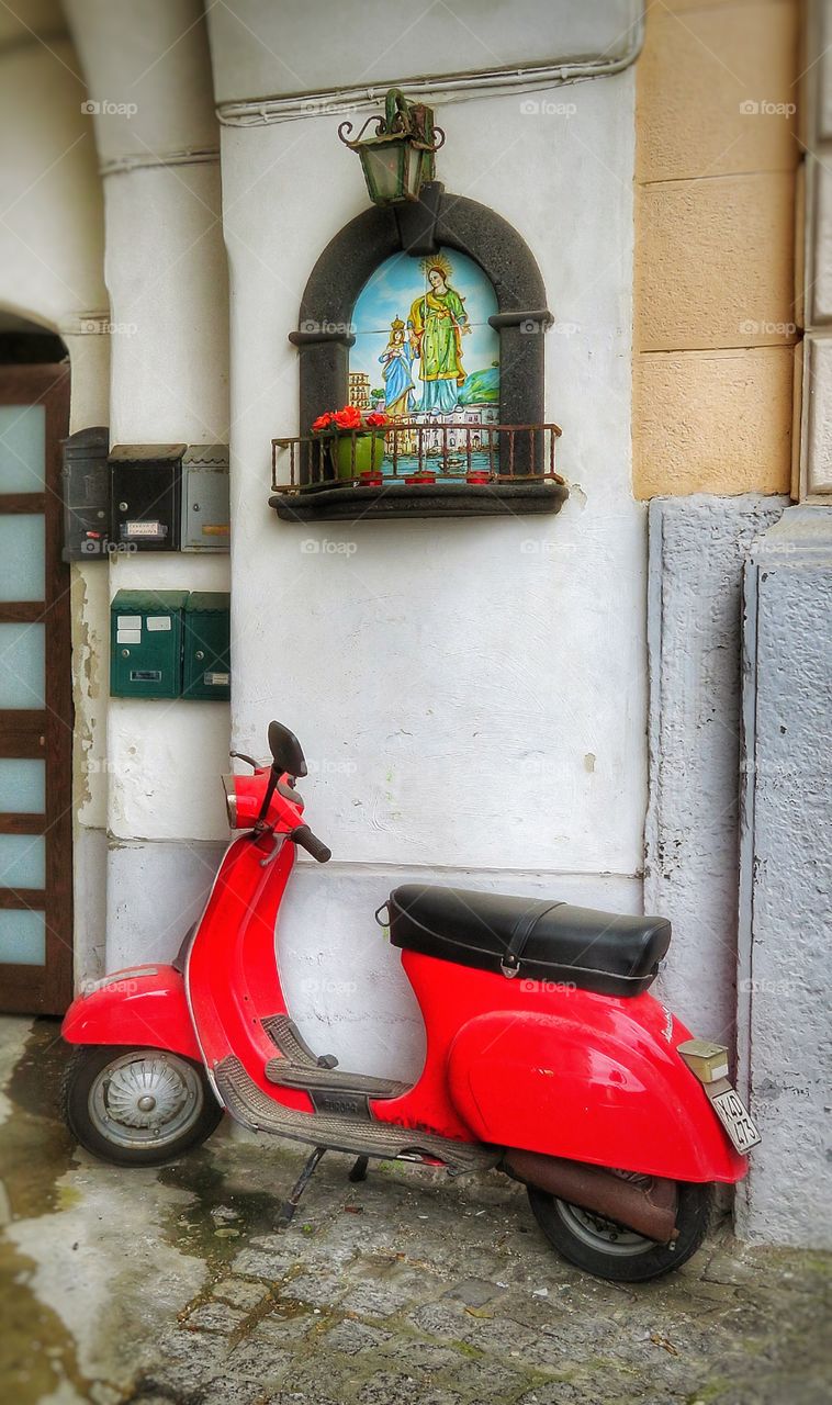 Italy Vespa and religion 