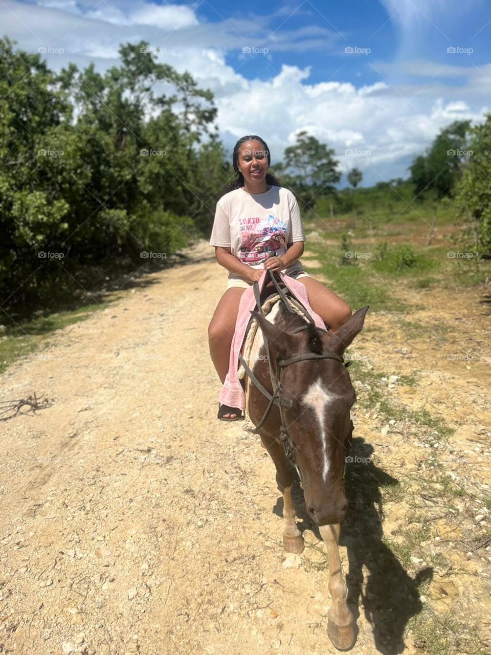 this is the only pichure you will see on this hores onthis road so its up to you to give your love an supoport