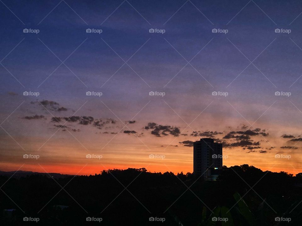 🌇🇺🇸 An extremely beautiful sunset in Jundiaí, interior of Brazil. Cheer the nature! / 🇧🇷 Um entardecer extremamente bonito em Jundiaí, interior do Brasil. Viva a natureza! 
