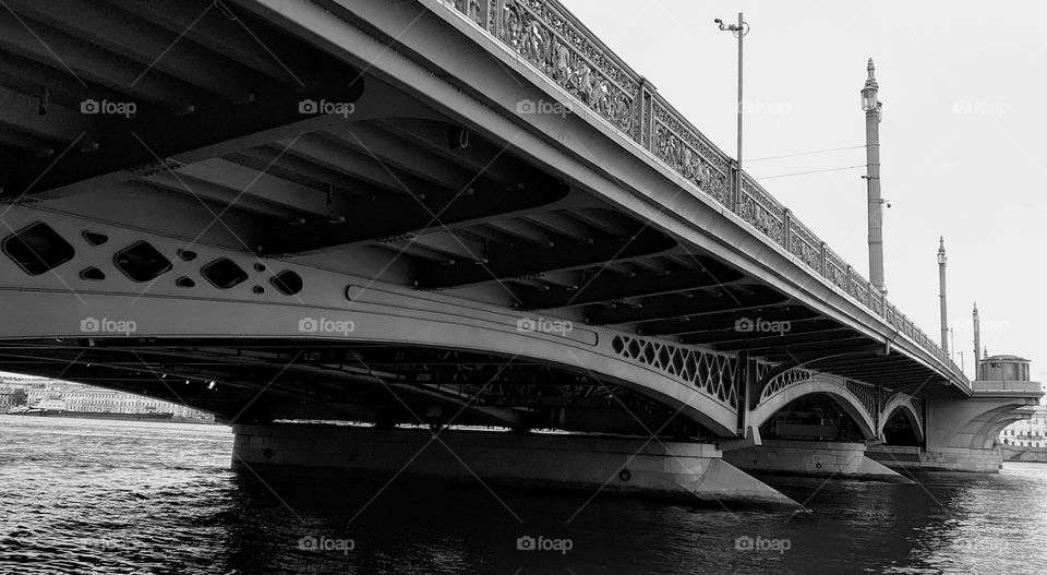 Bridge over the canal🤍 🌉🖤