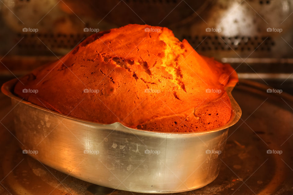 Preparing orange cake