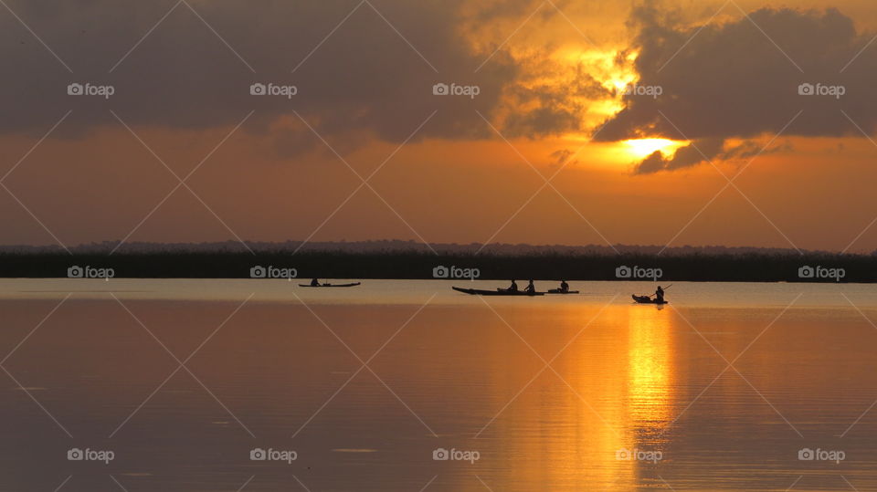 Sunset in São Bento/Maranhão- Brazil , lake near My house Beautiful Nature fisherman, fish, boat , better, love, simple life, water, Photo with CanonSx
valdemira24