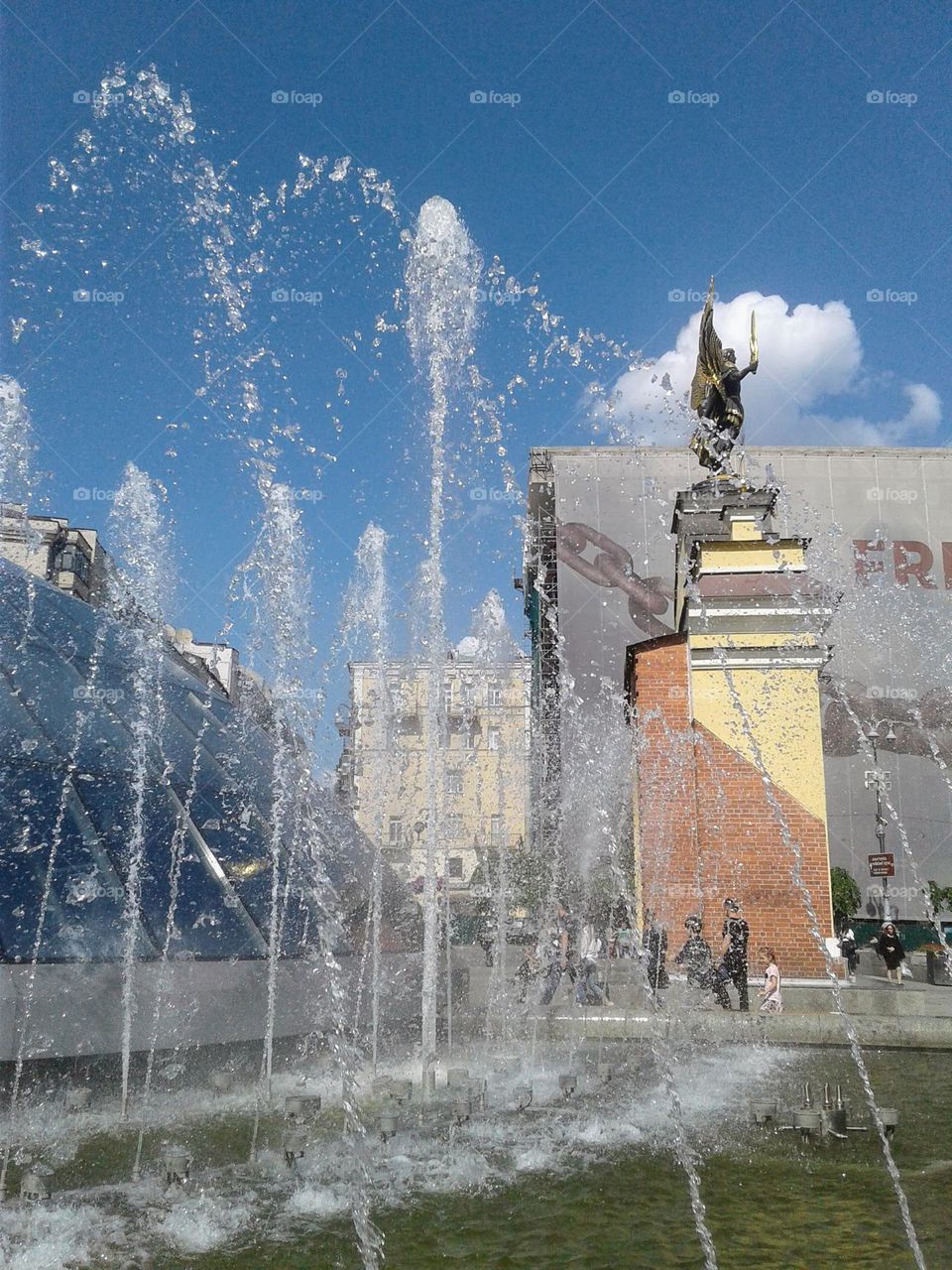 Vacation series : Summer in the city