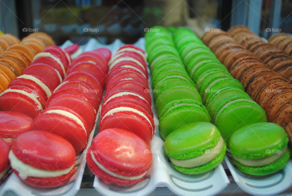 Colorful macarons