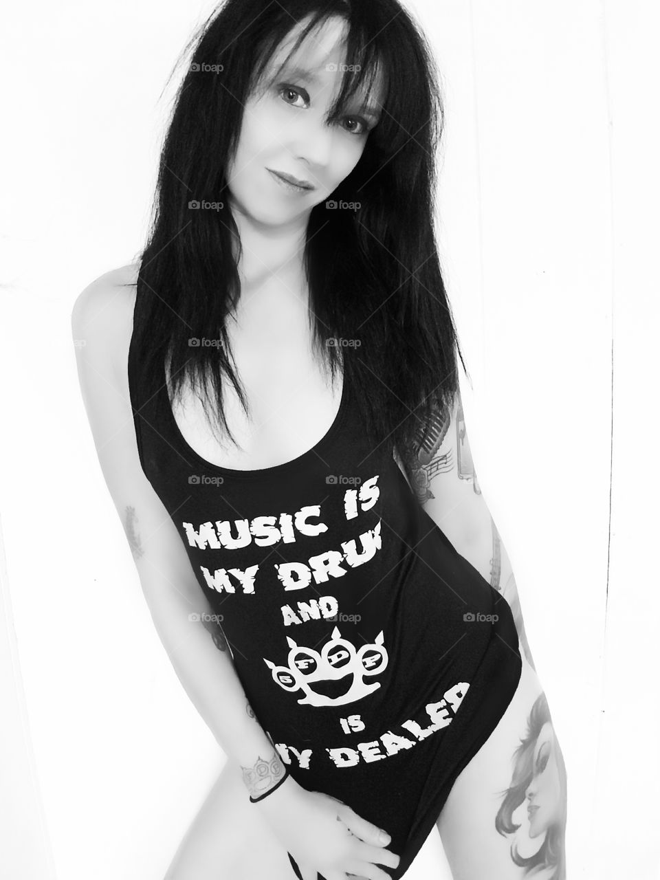 Supporting the metal music
She wears it well
Ivy the metal chick