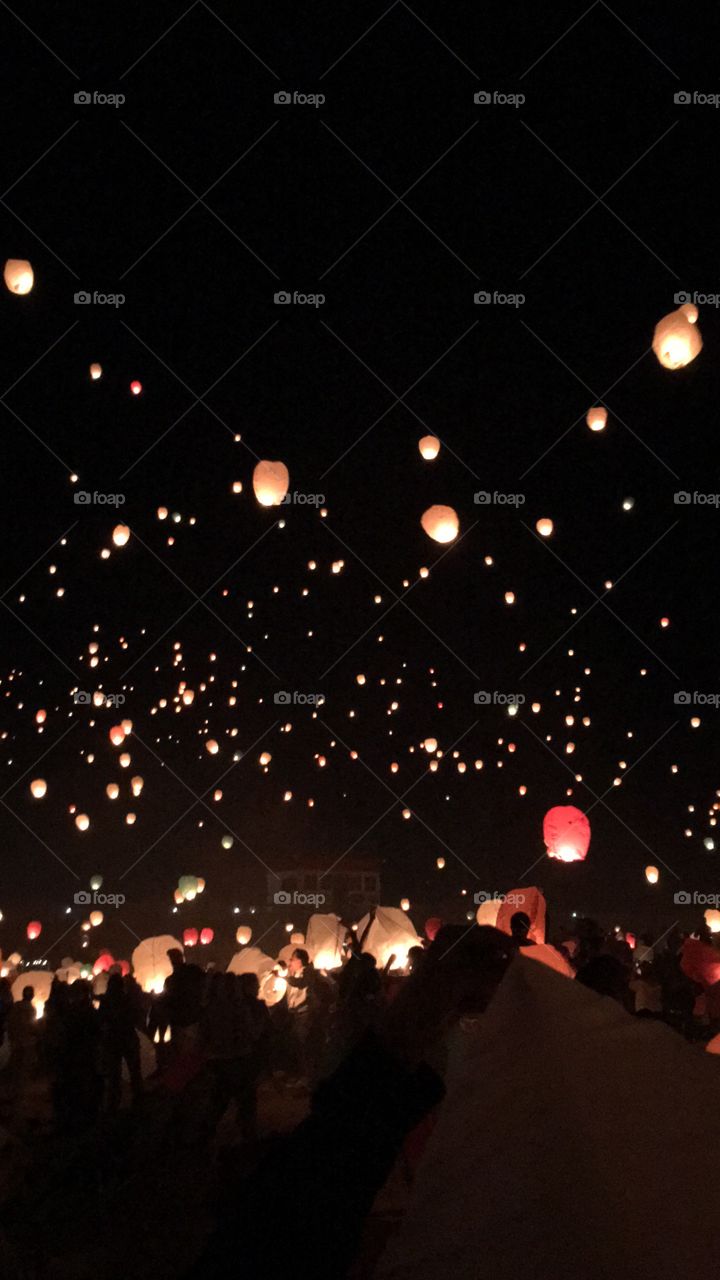 Lantern lighting party