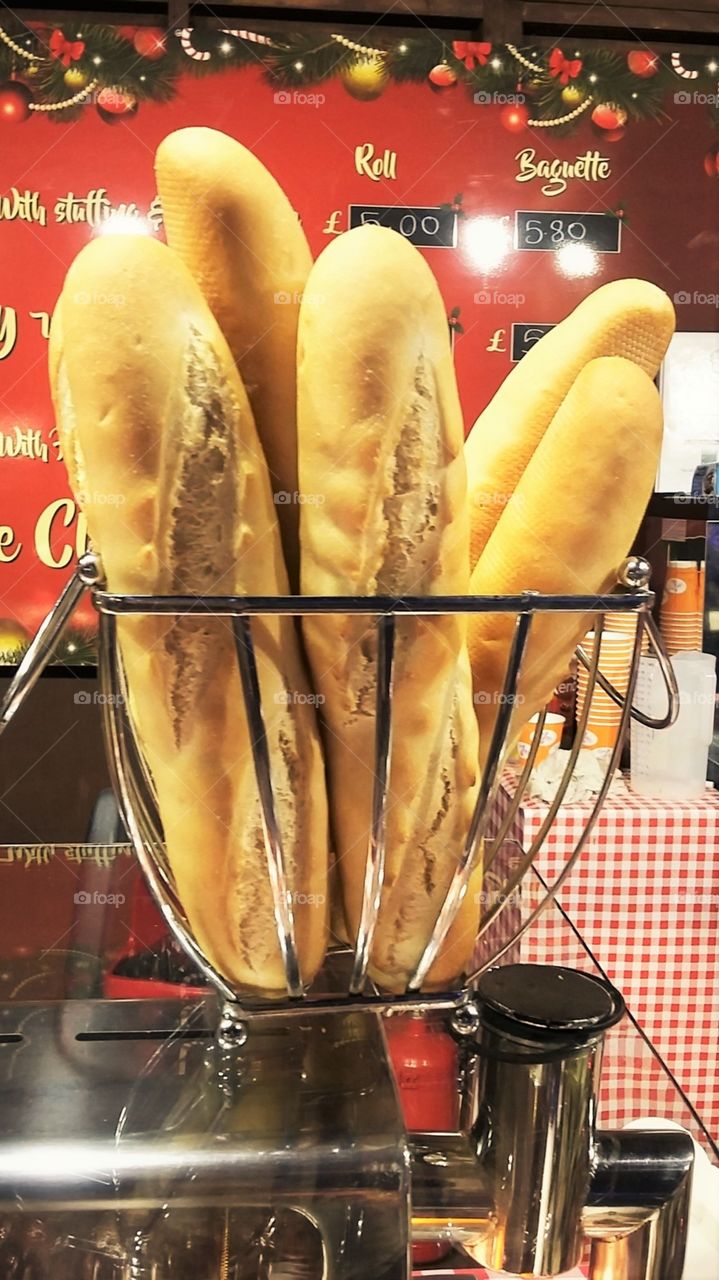 Baguettes in Silver Container