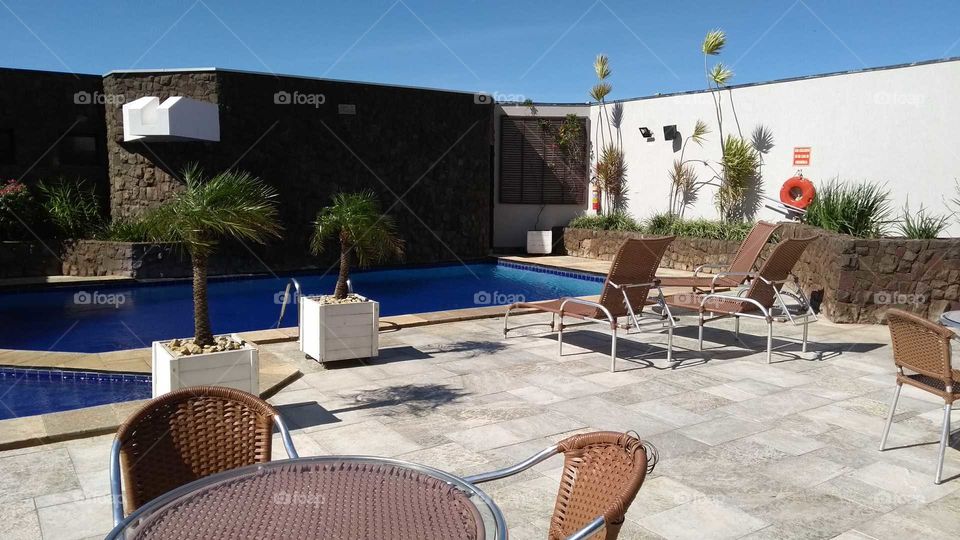 hotel com piscina