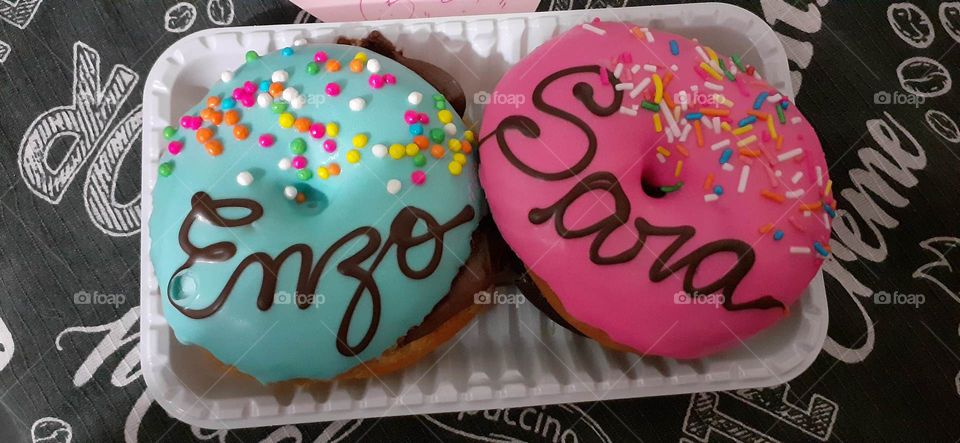 blue and pink colored donuts