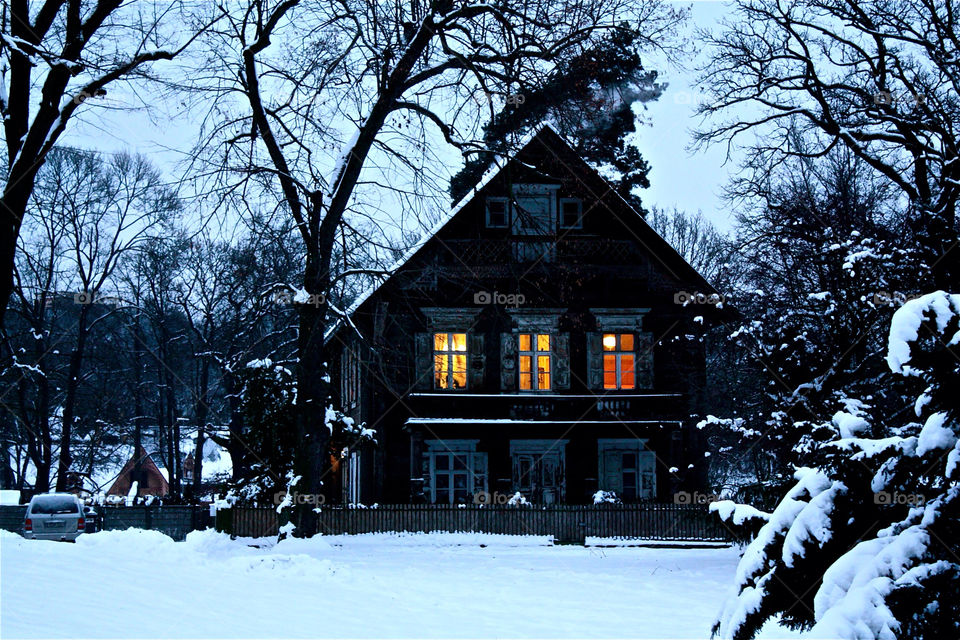 Home sweet home, warm house in The cold snow in Potsdam