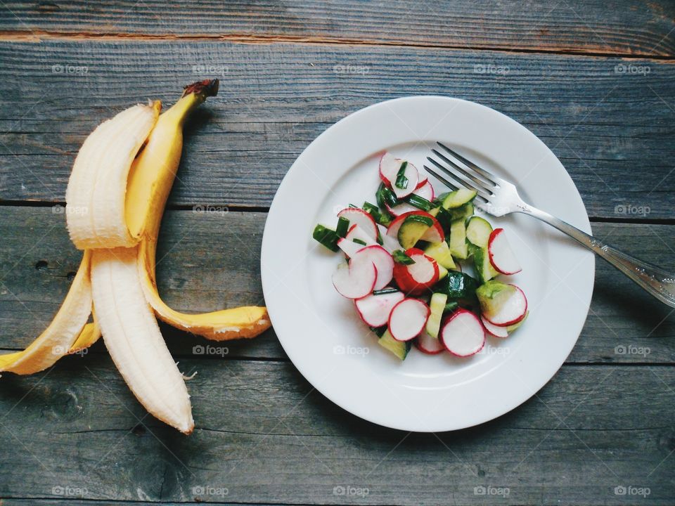 vegetable salad and banana