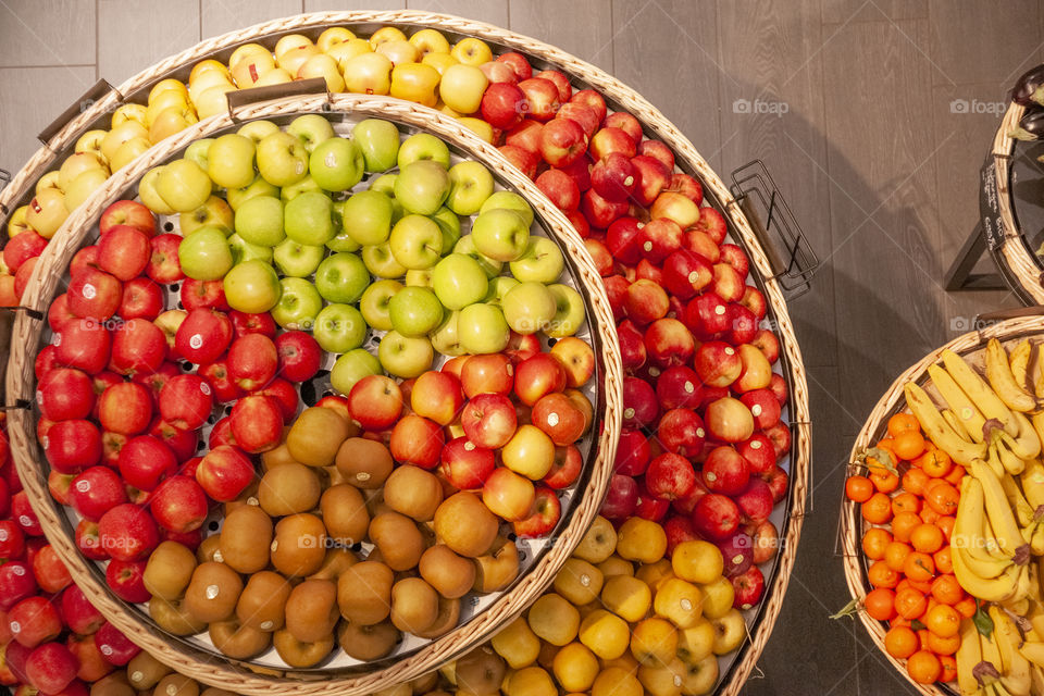 Colorful fruits 