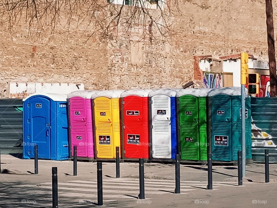 Colourful wc cabinets