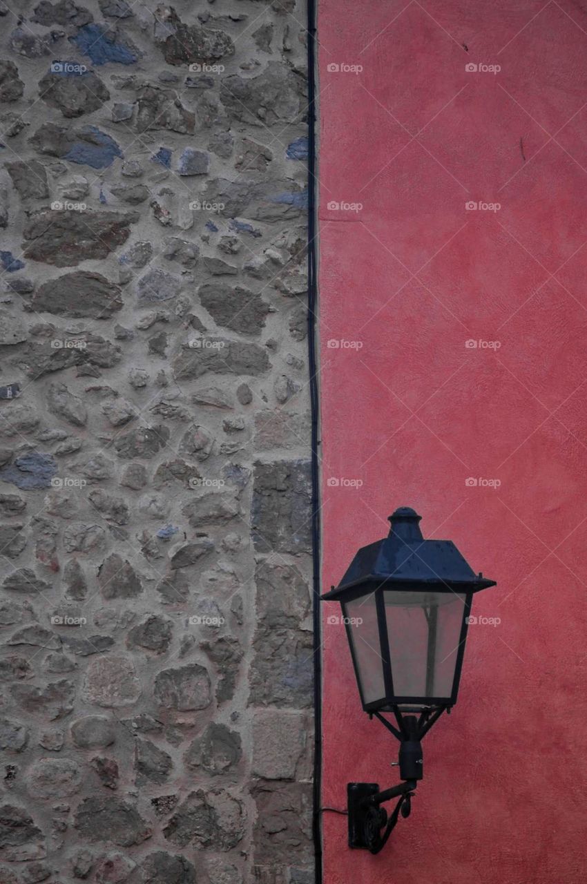 Red texture on street 