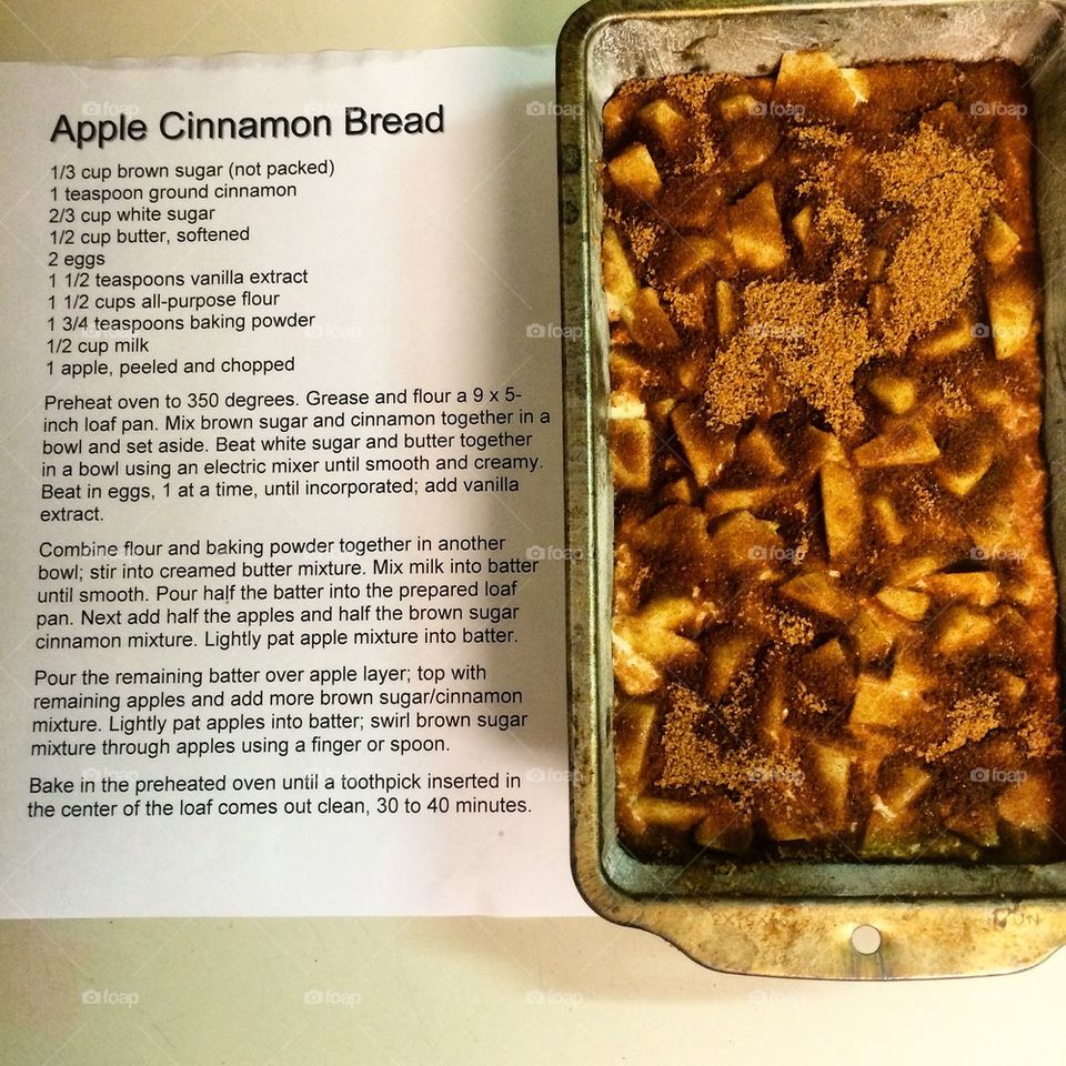 Apple Cinnamon Bread
