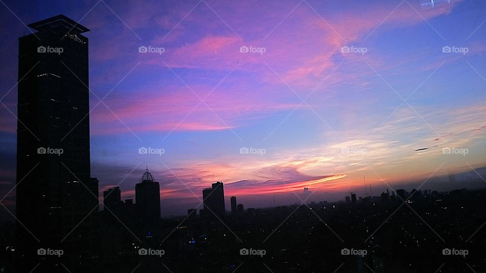 sunset in thamrin