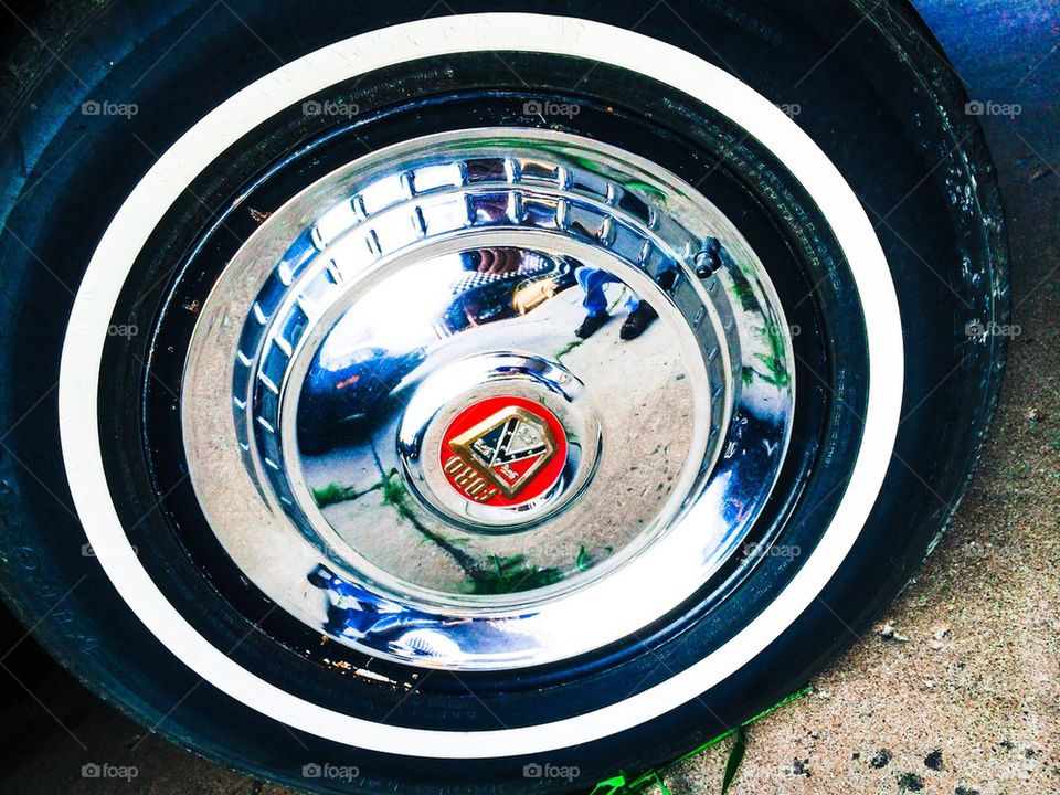 Old ford hubcap