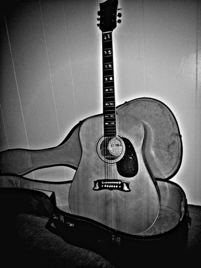 solitaire guitar