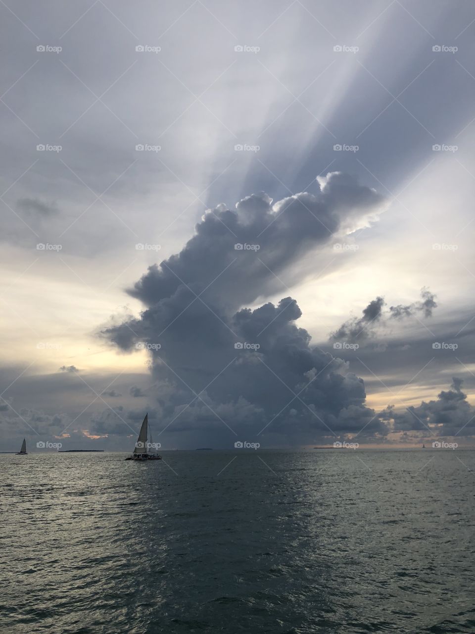A picture of the sunset from a sunset cruise tour in Key West, Florida. 