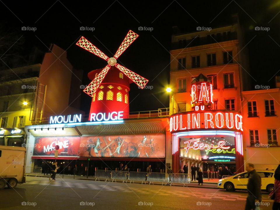 Moulin Rouge. Paris