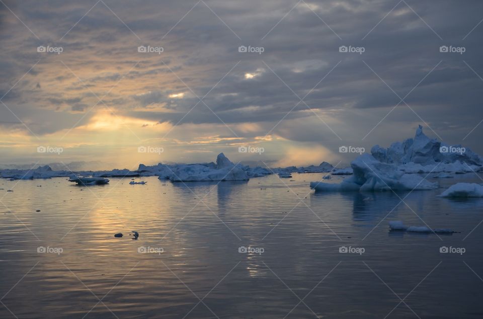 Midnight Sun Sailing Greenland