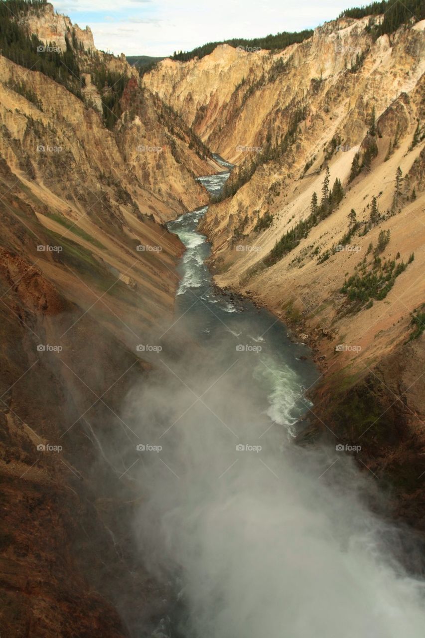 Grand canyon of the yellowstone 