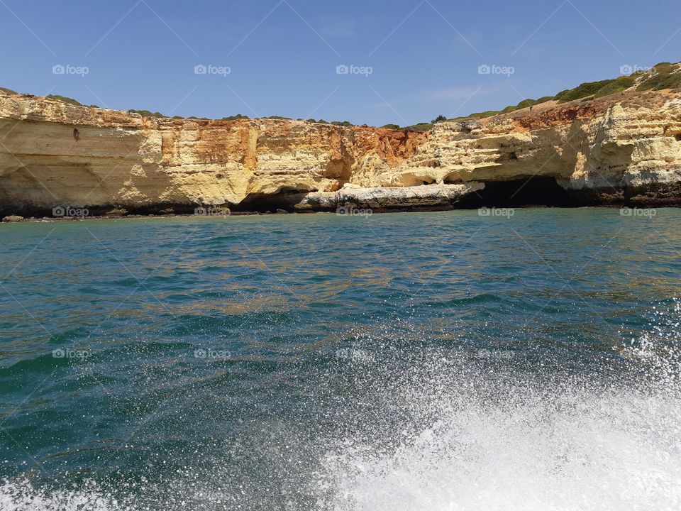 Cliffs beach - Algarve