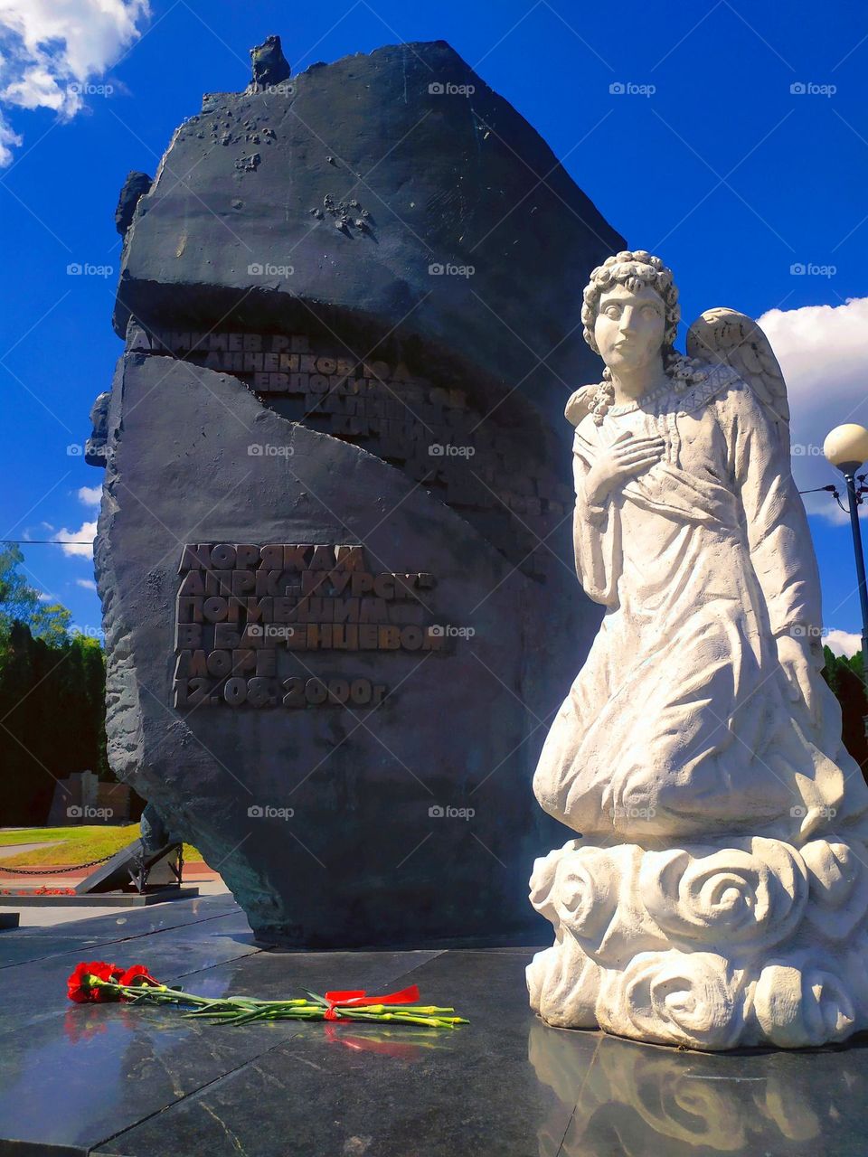 monument to the sailors who died on the Kursk submarine