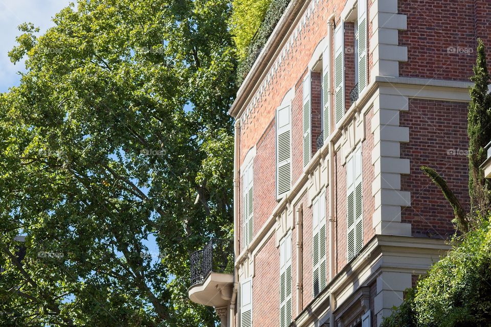 old house in the city